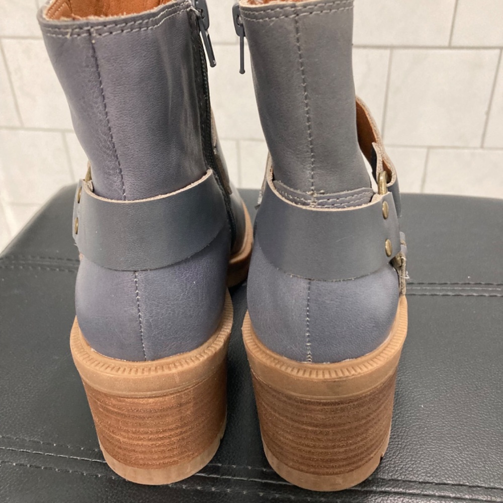Guess Gray Ankle Boots Booties - Picture 3 of 7